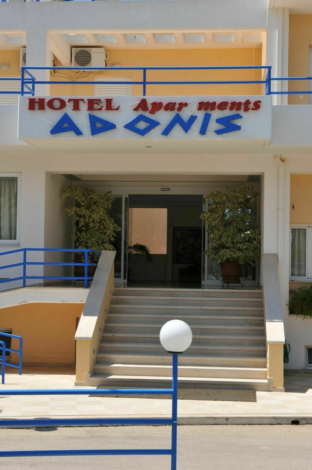 Adonis Hotel 프레베자 외부 사진
